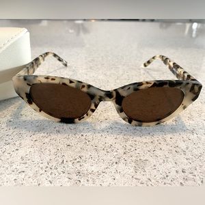 Sunglasses “Girl’s Trip” by Eleventh Hour collab with Lauren Sorrentino